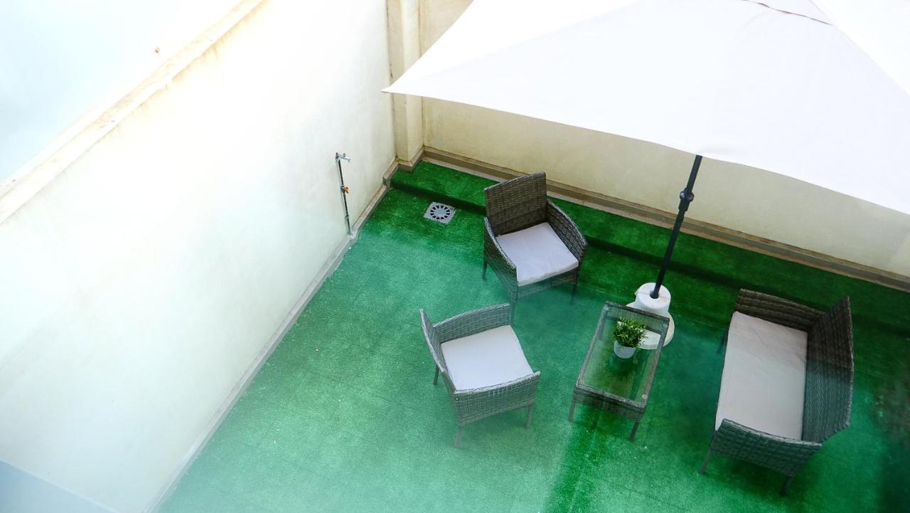 Oshun Sanchinarro Apartment Madrid Exterior photo
