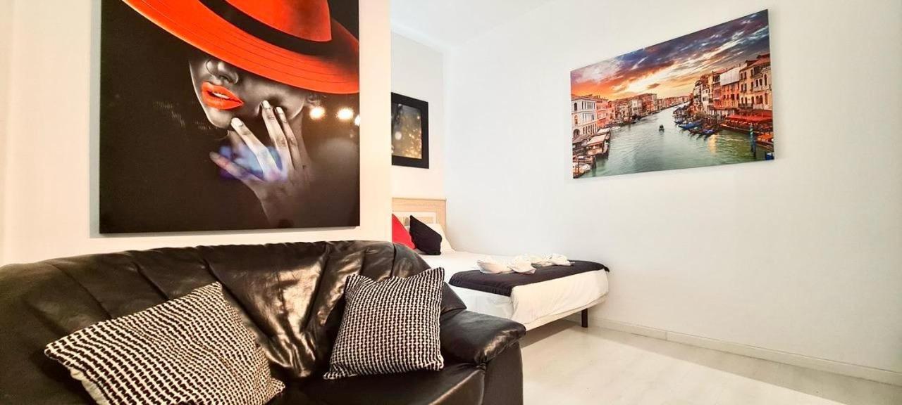 Oshun Sanchinarro Apartment Madrid Exterior photo