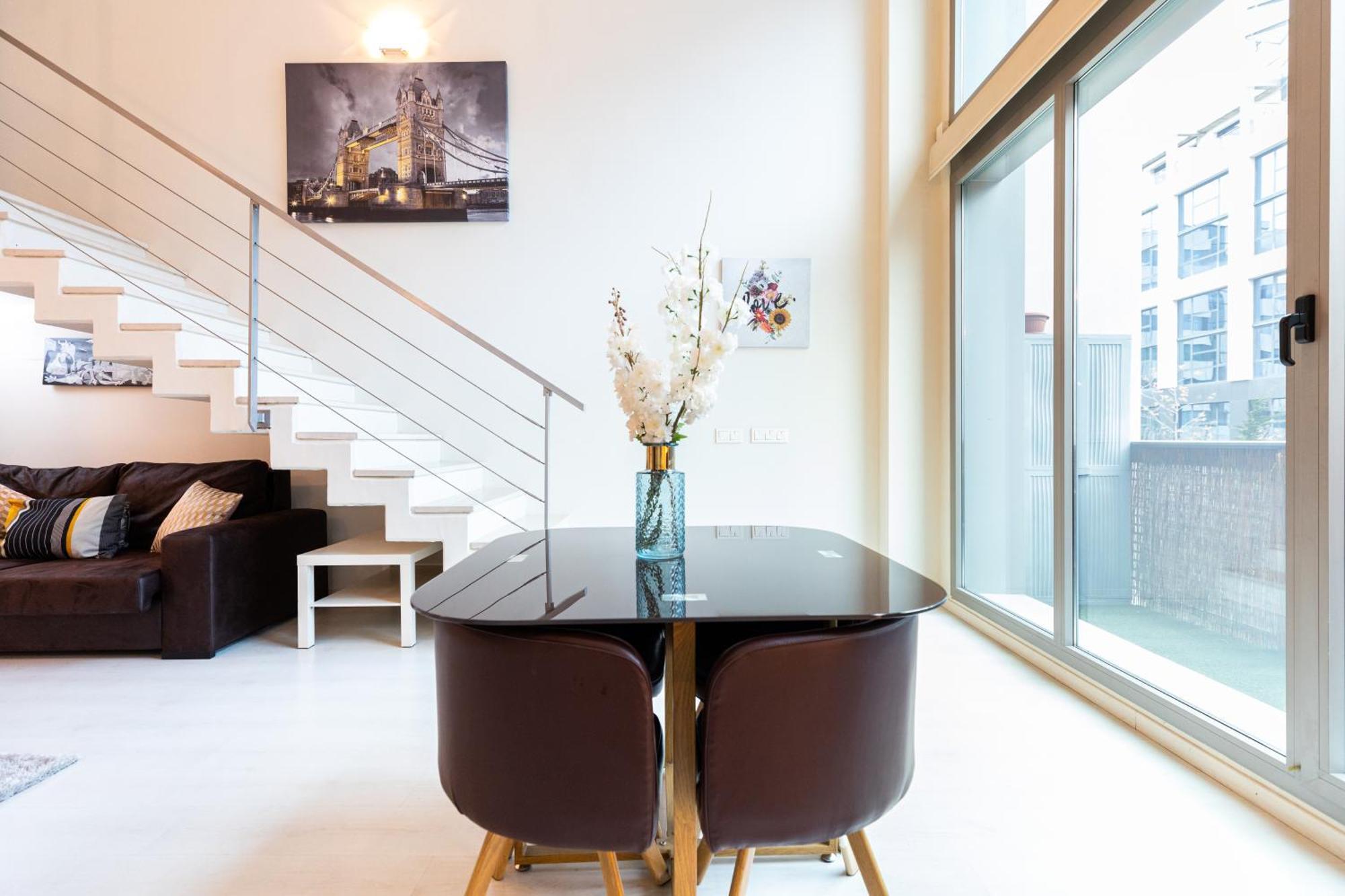 Oshun Sanchinarro Apartment Madrid Exterior photo