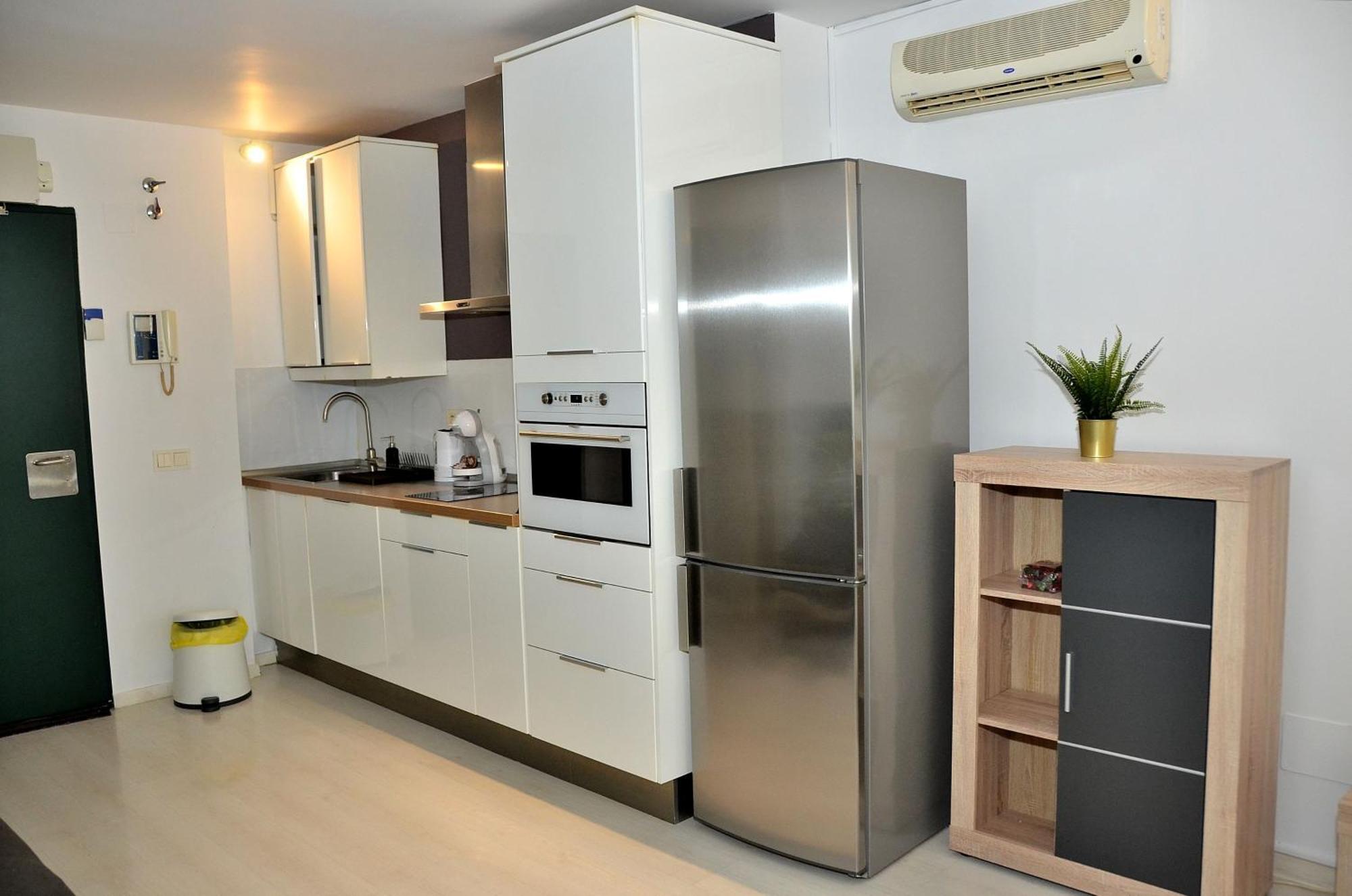 Oshun Sanchinarro Apartment Madrid Exterior photo